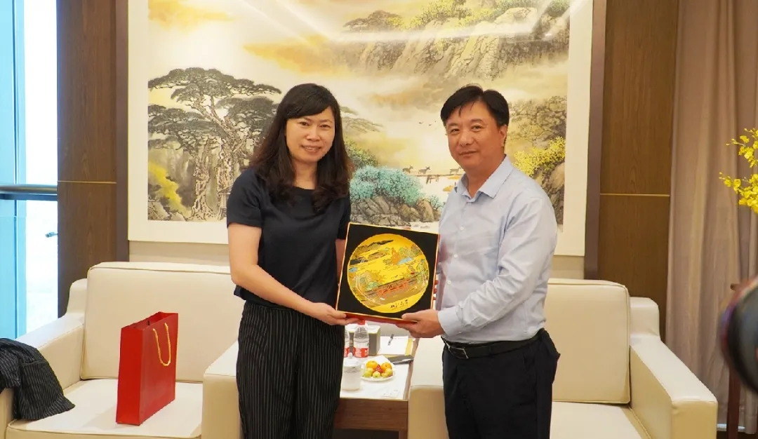 浙大城鄉規劃設計院厲華笑院長一行到訪華坤